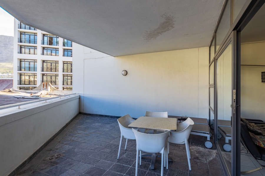 2 Bedroom Property for Sale in Cape Town City Centre Western Cape